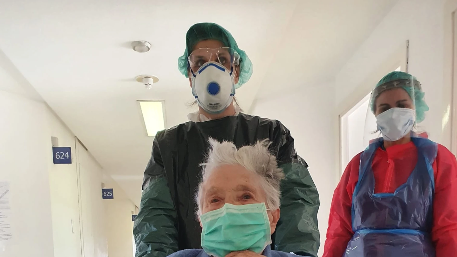 Paciente con coronavirus de 97 años que ha recibido el alta médica en Soria.