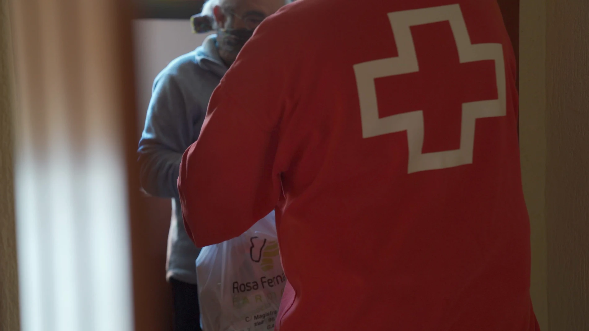 Coronavirus.- Cruz Roja lanza #YoHagoPorTi con pautas para ayudar a la vecindad más necesitada durante el confinamiento