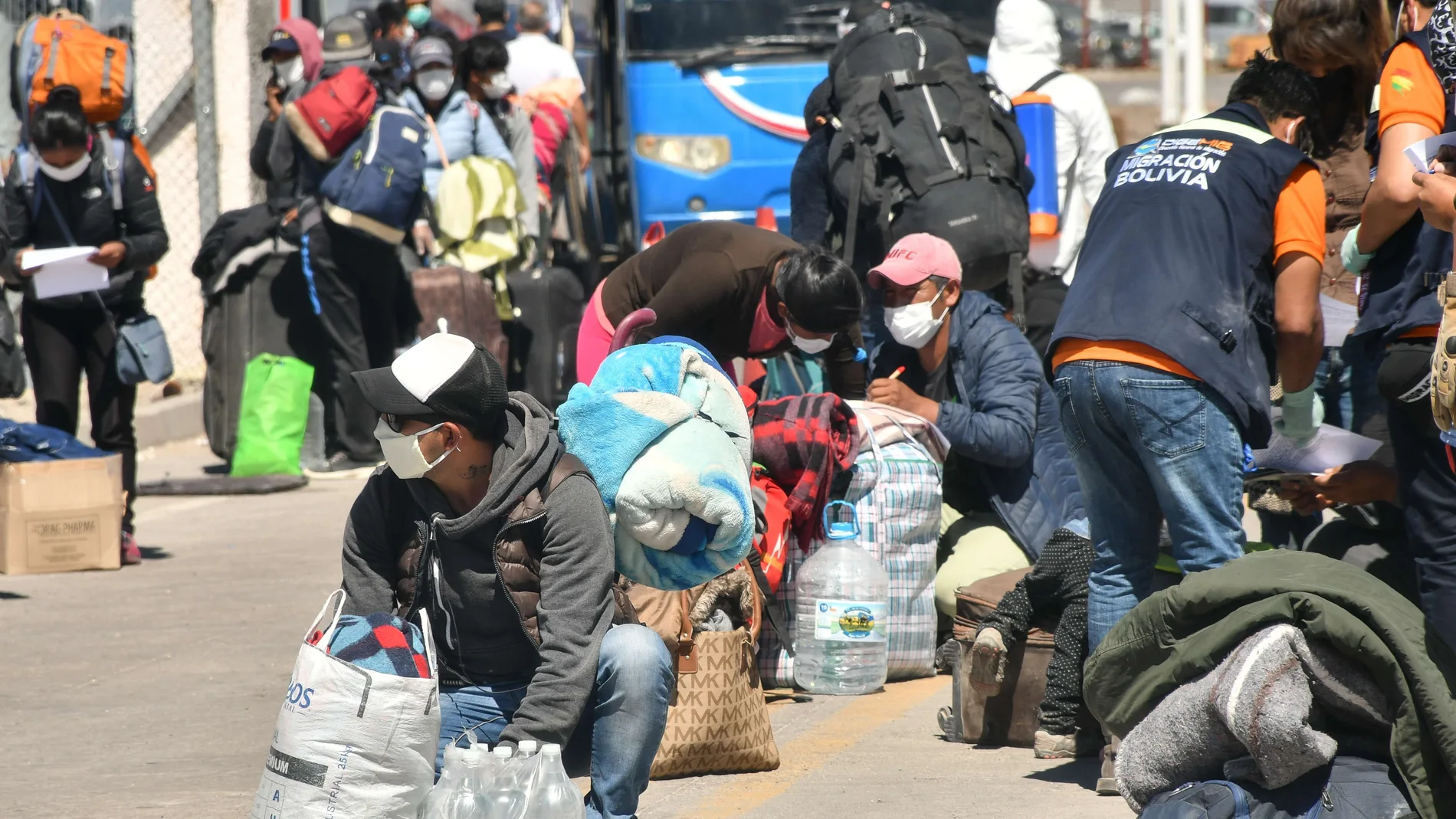 Bolivia acoge en un campamento a sus primeros repatriados desde Chile