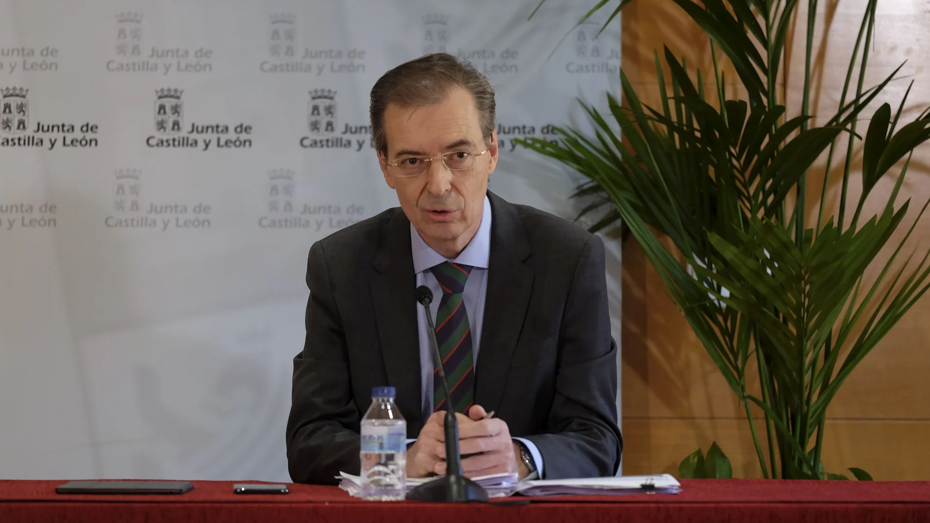 El consejero de Empleo, Germán Barrios, comparece ante la prensa para hablar de la repercusión económica de esta crisis