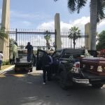Un difunto llega para ser enterrado en el camposanto Parques de la Paz de Guayaquil (Ecuador)