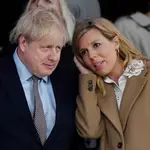 FILE PHOTO: Rugby Union - Six Nations Championship - England v Wales - Twickenham Stadium, London, Britain - March 7, 2020 Britain&#39;s Prime Minister Boris Johnson with his partner Carrie Symonds after the match REUTERS/Toby Melville/File Photo