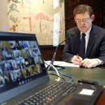 El president de la Generalitat, Ximo Puig, prepara su participación en la reunión del presidente del Gobierno y los presidentes autonómicos, para abordar la situación actual de la crisis del coronavirus