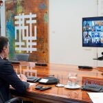 Pedro Sánchez, durante la reunión hoy con los presidentes autonómicos por videoconferencia