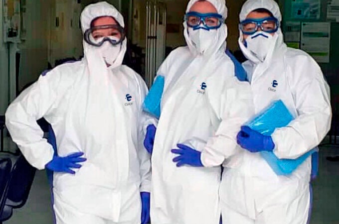 Un grupo de trabajadores de limpieza hospitalaria de Madrid