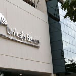 Fachada de la sede principal de Unicaja Banco, en Málaga