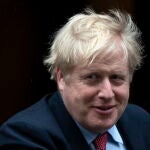 El primer ministro, Boris Johnson, en una foto de archivo, antes de que se contagiara de coronavirus/EFE