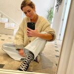 Instagram @ameliabono