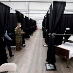 El Ejército de Estados Unidos ha abierto este hospital de campaña en el barrio neoyorquino de Queens/EFE