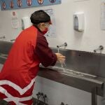 El Ejecutivo publica una guía de buenas prácticas para las empresas que reanuden su actividad este lunes 13 de abril