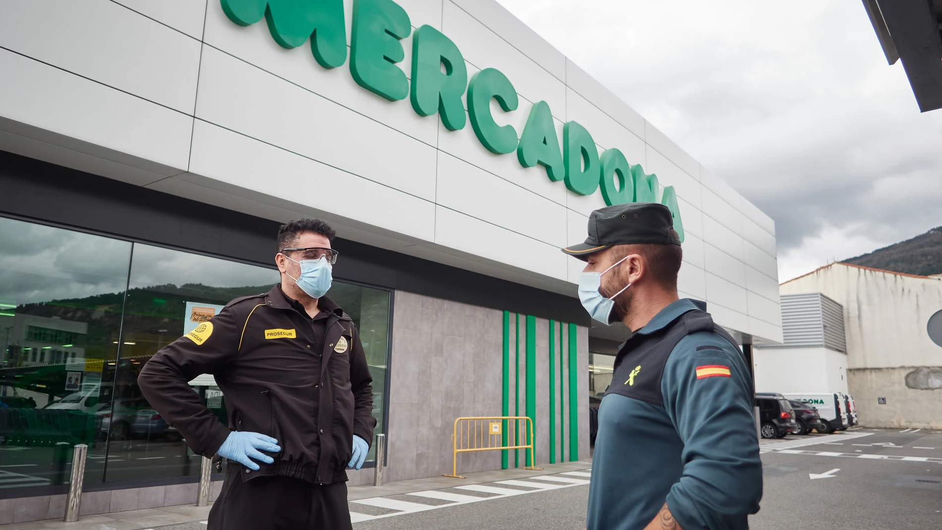 LA GUARDIA CIVIL CONTROLA EL CUMPLIMIENTO DE LAS NORMAS DE CONFINAMIENTO EN NAVARRA
