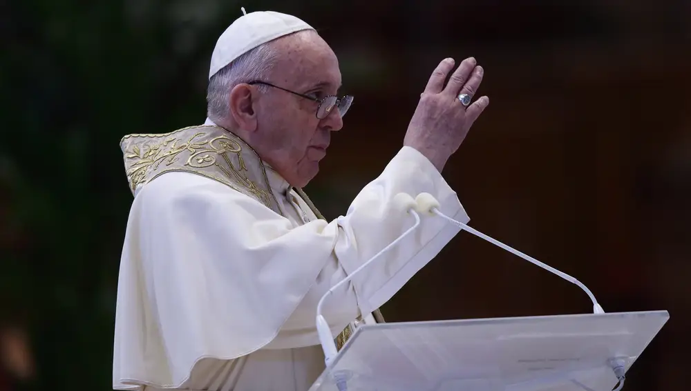 El Papa imparte su bendición Urbi et Orbi en Roma