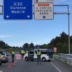Agentes de la Guardia Civil desplegados para el control de carreteras durante el estado de alarma por la epidemia del coronavirus