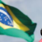 El presidente de Brasil, Jair Bolsonaro, en un acto multitudinario en Brasil este domingo