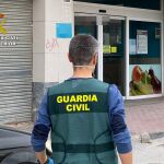 La Guardia Civil detiene a una vecina de Cieza por desórdenes públicos después de informar del contagio por covid-19 de una empleada de supermercado