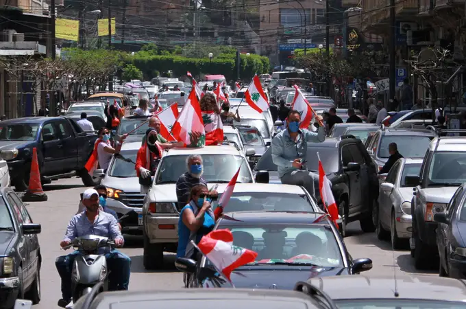 Vuelve la revolución a Líbano en medio de la pandemia