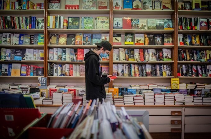 Las librerías siguen siendo, y por muchos años, la casa natural de los libros