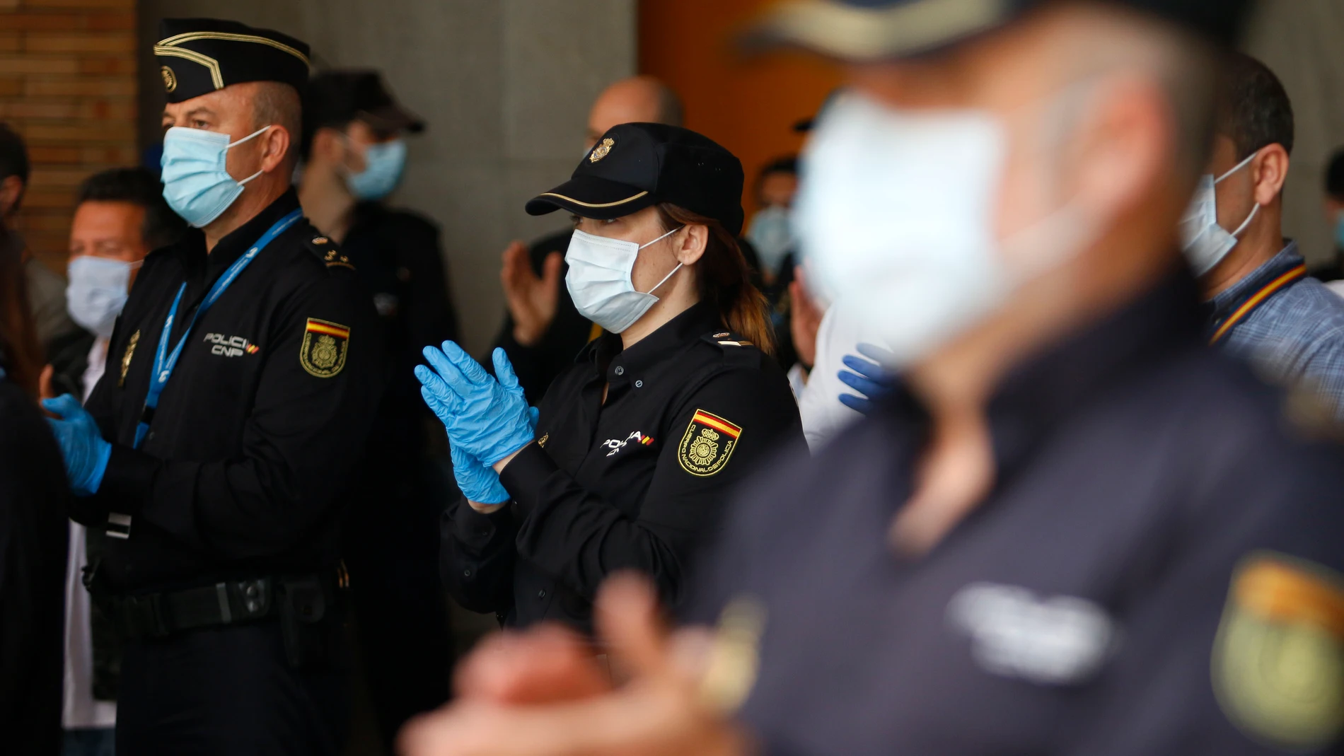 Minuto de silencio por el primer policía fallecido de Málaga
