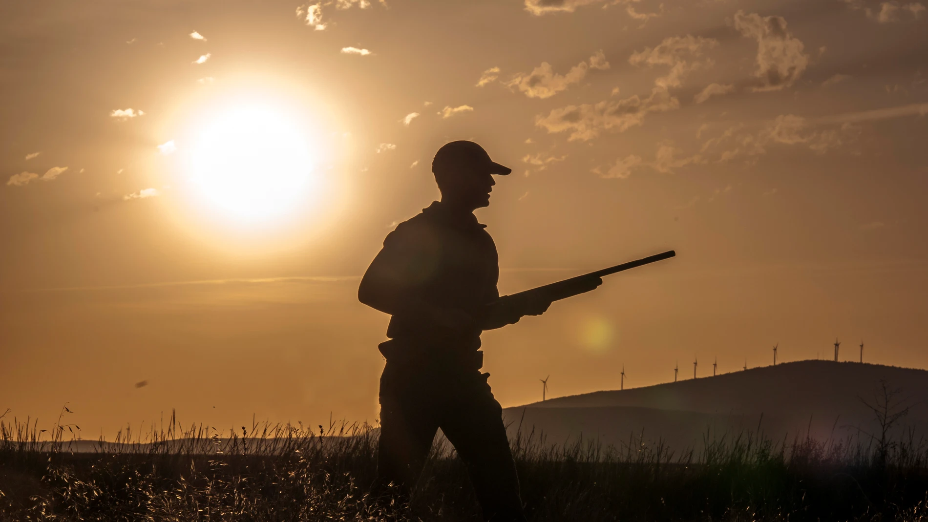 Un cazador durante una jornada de caza el pasado año en la provincia de Soria