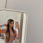 Violeta Mangriñán y el jersey de Zara perfecto para esta cuarentena.