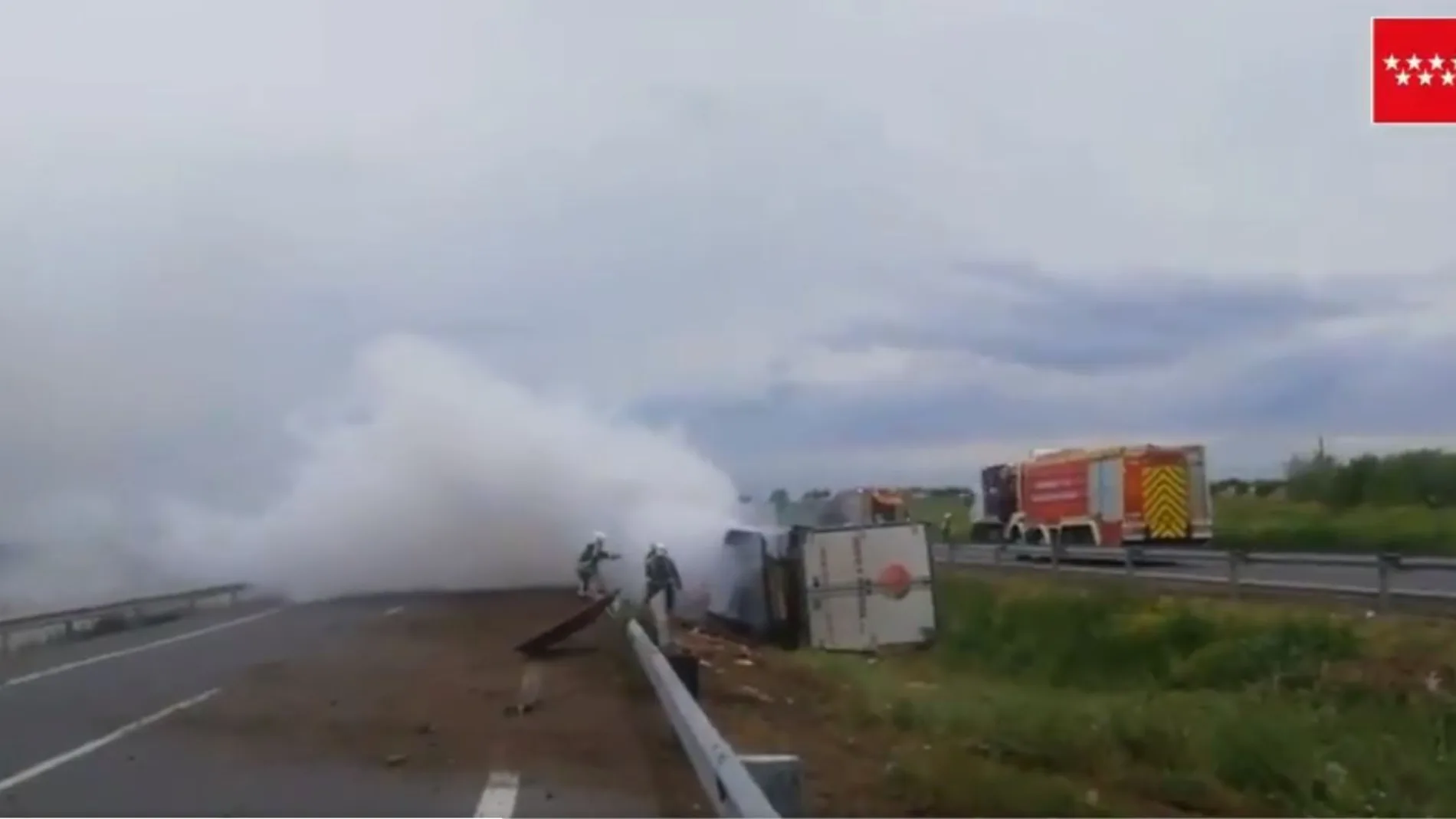 Accidente de un camión en la A-3 a la altura de Villarejo de Salvanés