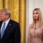 Washington (United States), 28/04/2020.- US President Donald J. Trump and Ivanka Trump, senior adviser to the President, listens during a Paycheck Protection Program (PPP) event in the East Room of the White House in Washington, DC, USA, 28 April 2020. (Estados Unidos) EFE/EPA/Al Drago / POOL