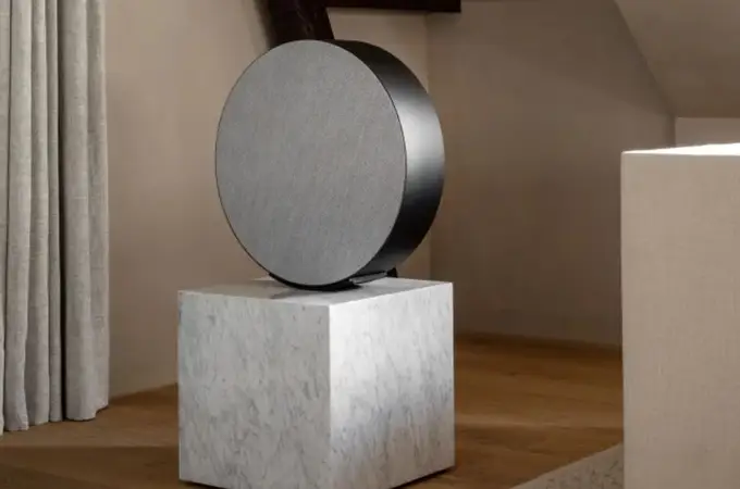 El altavoz inteligente de Bang & Olufsen que confundirás con una escultura