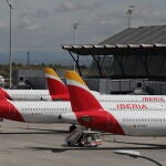 Varios aviones de Iberia aparcados en el Aeropuerto de Madrid-Barajas Adolfo Suárez