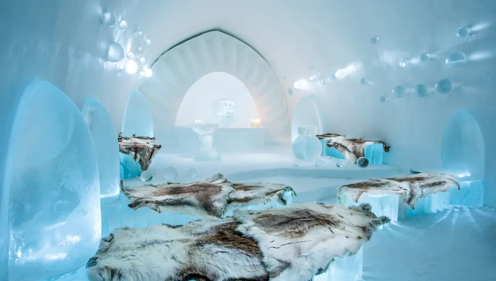 ICEHOTEL 2016. Ice Church. Design: Connect by Edith Maria Van der Wetering and Wilfred Stijger. Photo: Asaf Kliger