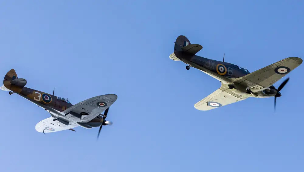 Dos aviones británicos Spitfires