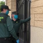 Coronavirus.- La Guardia Civil colabora con los centros docentes de La Rioja para entregar tablets y material didáctico