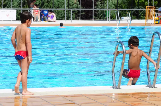 El 1 de julio abren las piscinas municipales de Madrid, con aforo limitado y en dos turnos