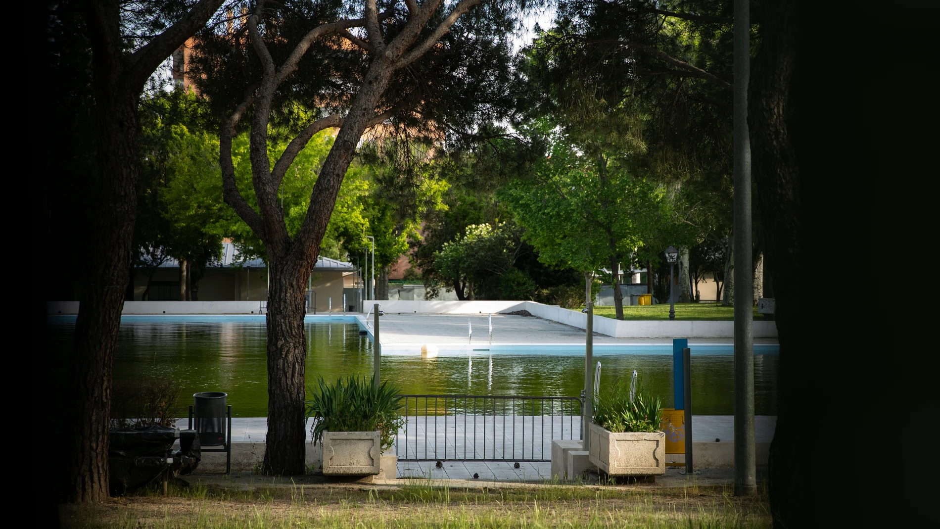 La piscina de las Aguilas, en Aluche, en una imagen de ayer