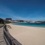 Una playa de Menorca vacía durante el pasado fin de semana