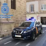 Imagen de archivo de un coche de la Policía Nacional en Almería