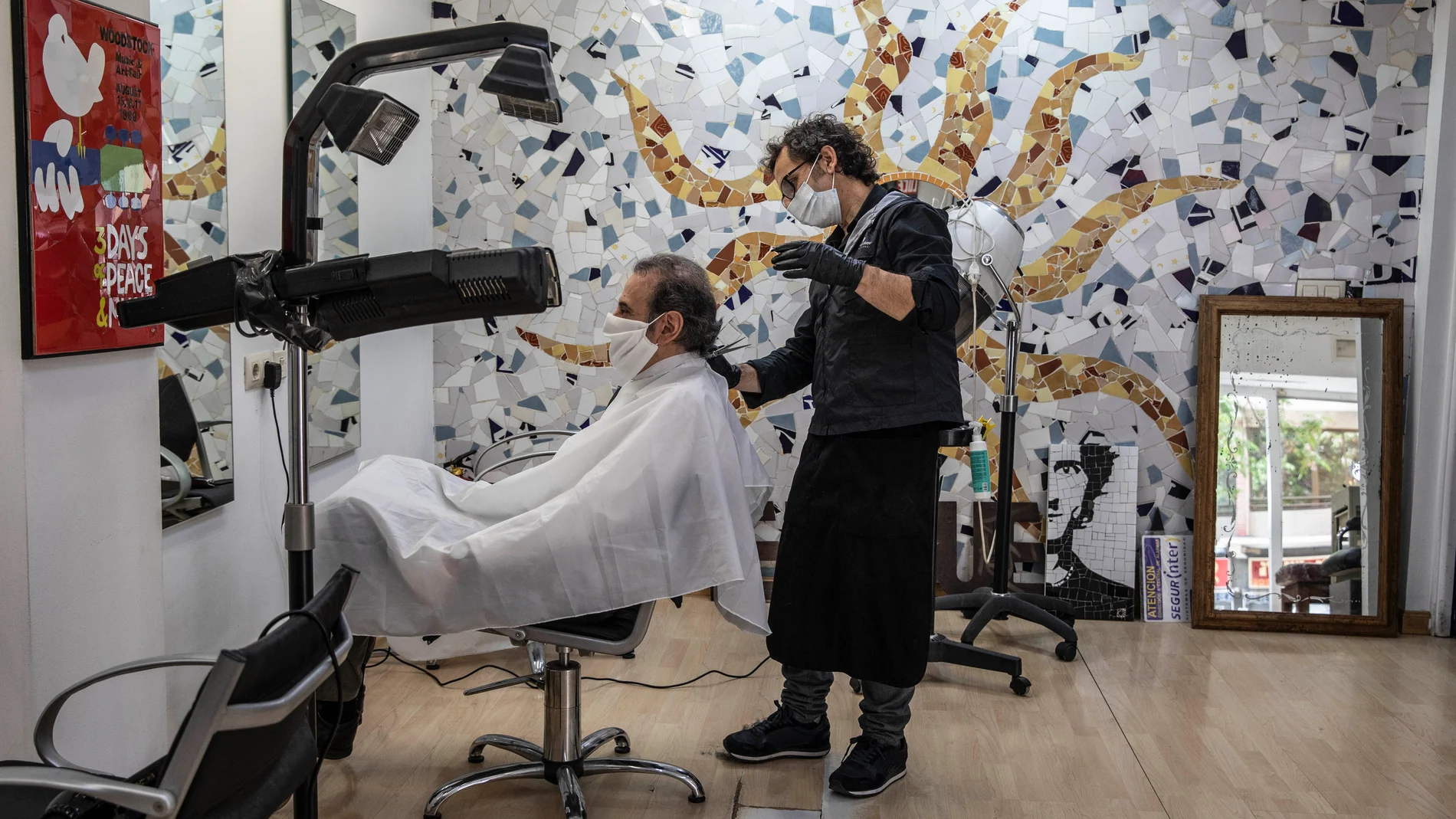 Apertura de peluquerías durante la fase 0 de la desescalada en Valencia