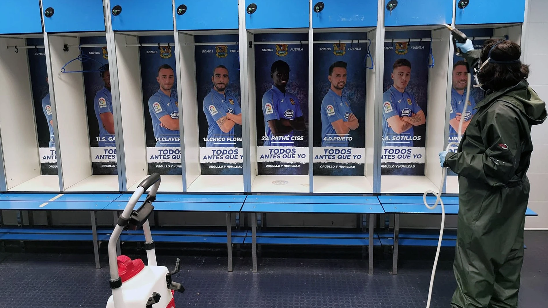 Tareas de desinfección del estadio Fernando Torres