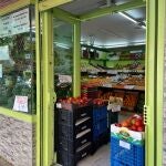 Una frutería durante el tercer día de desconfinamiento