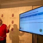 El presidente de la Diputación, Miguel Ángel de Vicente, ofrece los datos de incidencia del coronavirus en las residencias de su titularidad