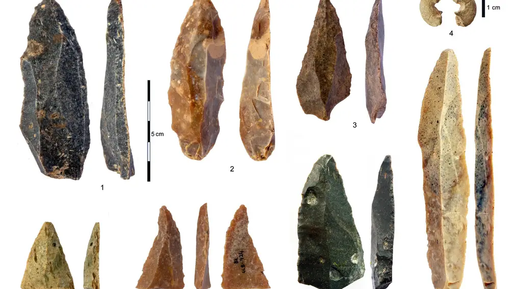 Artefactos de piedra del alto Paleolítico encontrados en la cueva de Bacho Kiro