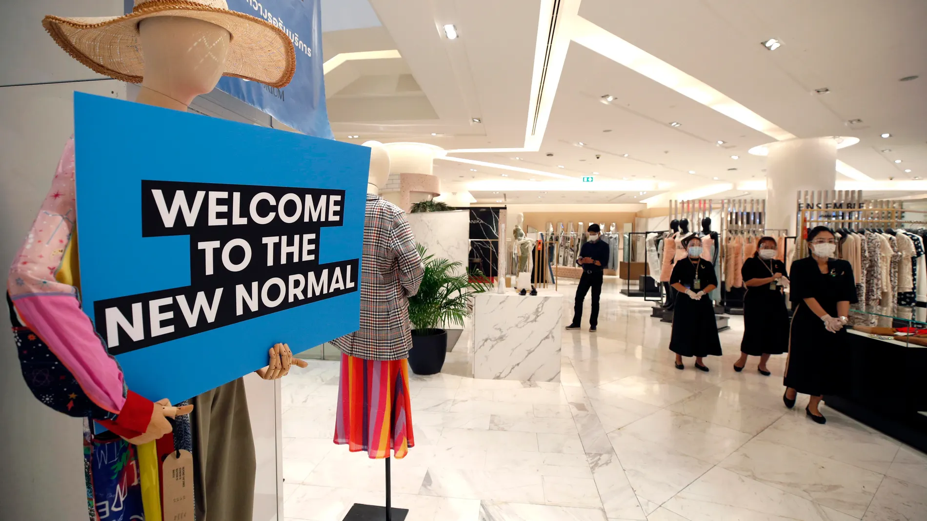 Businesses prepare for reopening amid easing of restrictions in Thailand