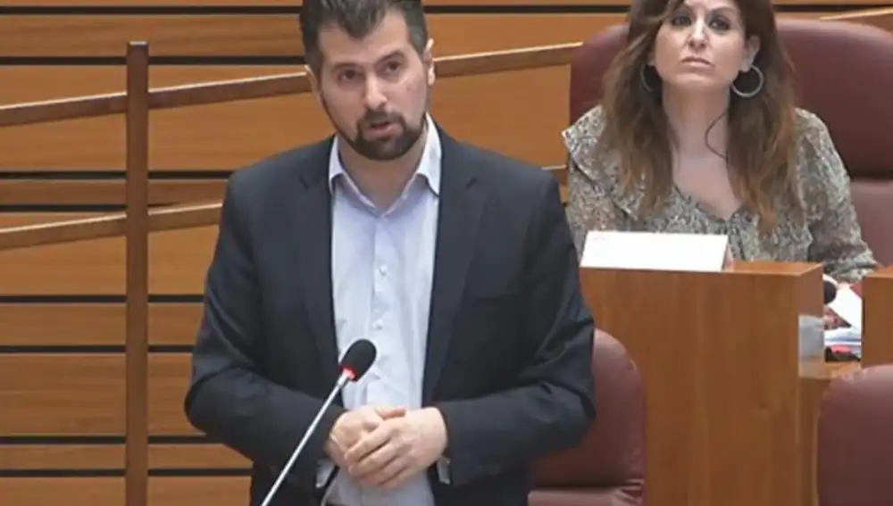 Luis Tudanca, portavoz del PSOE en las Cortes, durante su intervención