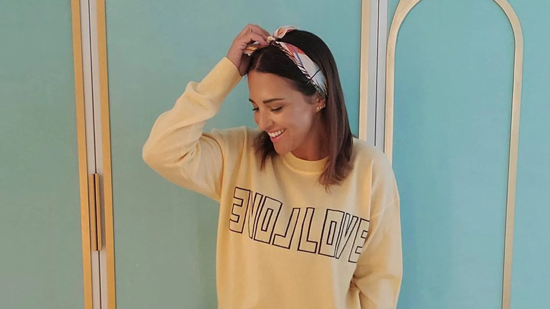 Paula Echevarría triunfa con su uniforme más ‘trendy’ para estar en casa.