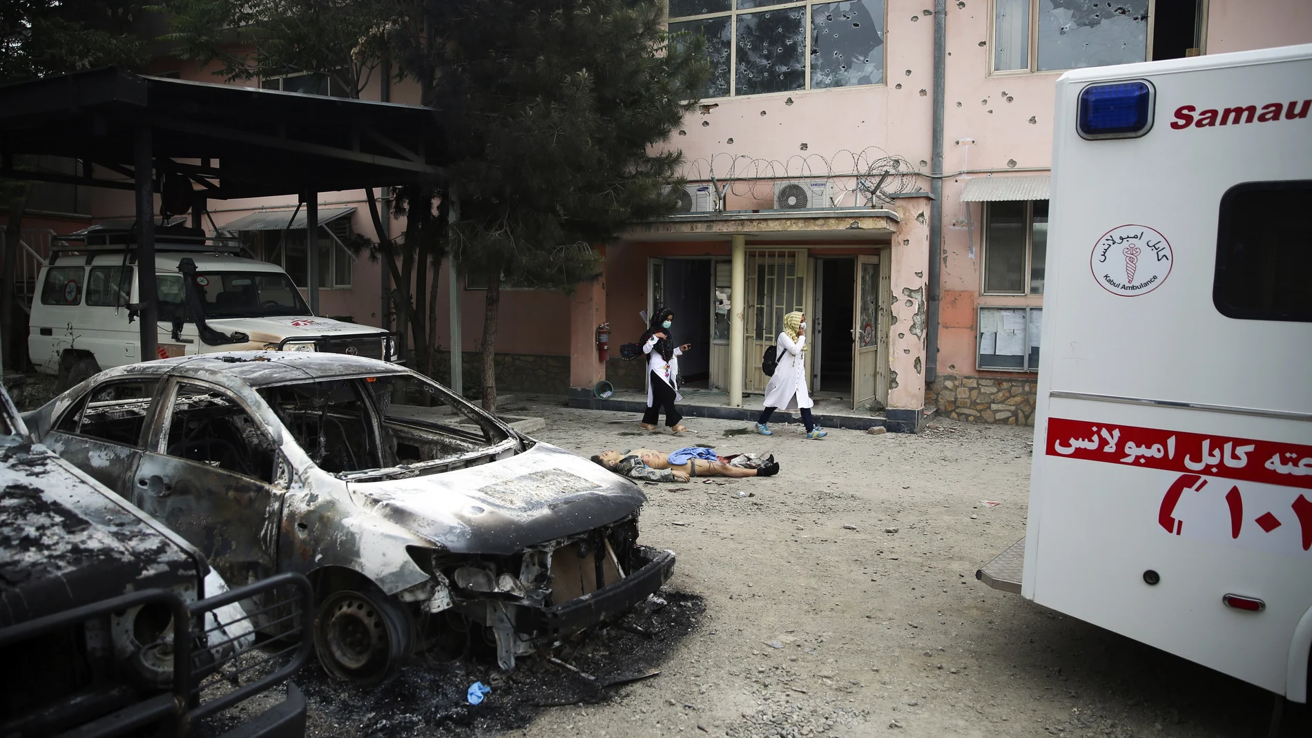 Las dos primeras explosiones se registraron sobre las 10.00 hora loca, provocando el “pánico total” en Kabul