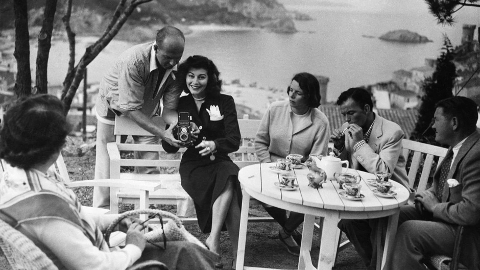 Ava Gardner y Frank Sinatra, en Tossa de Mar, en 1950Arc