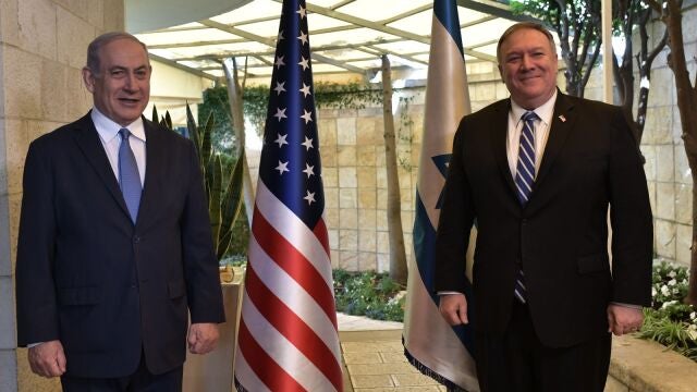 El secretario de Estado de EE UU, Mike Pompeo, y el primer ministro israelí, Benjamin Netanyahu