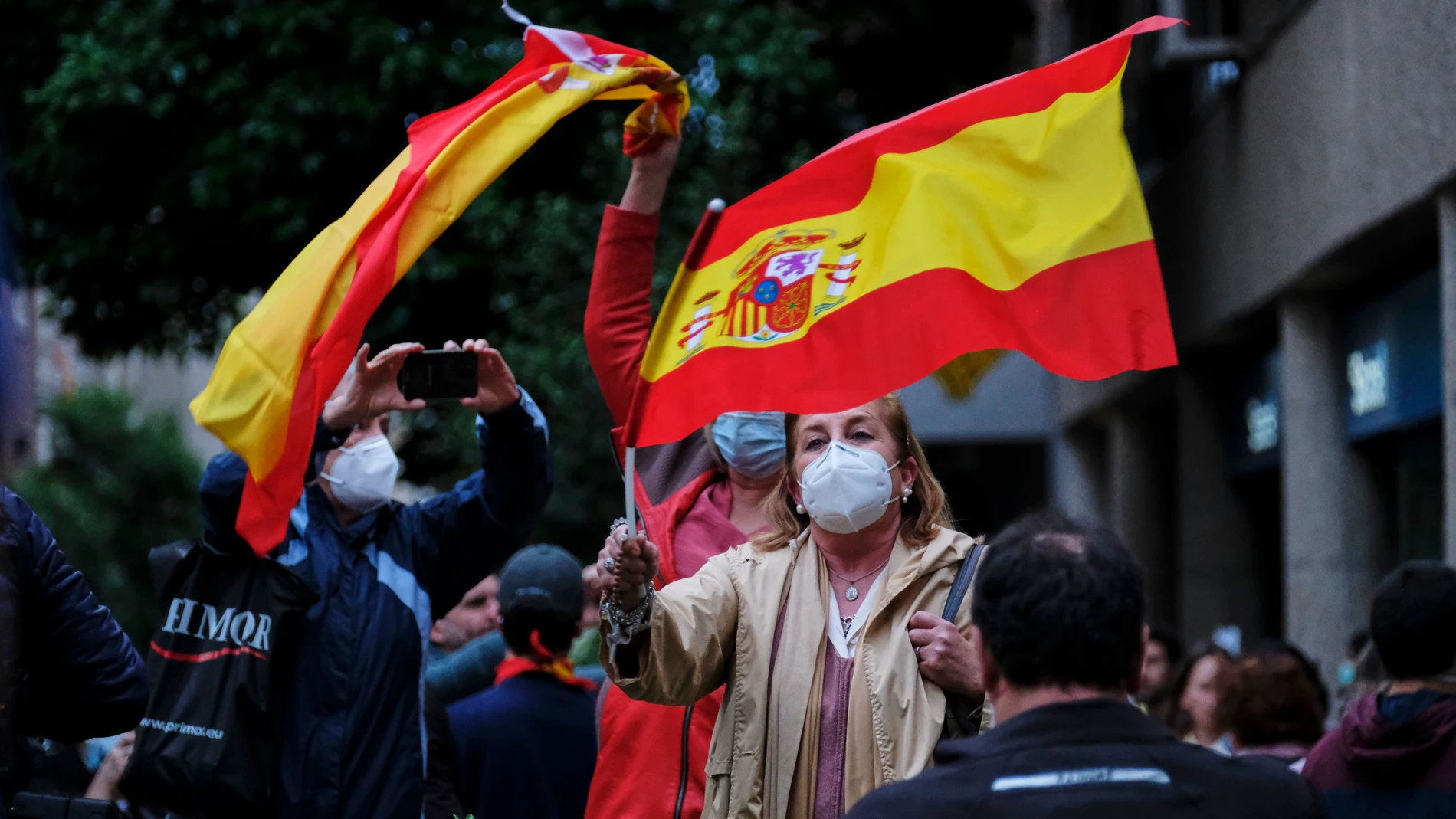 Concentración de protesta contra el Gobierno en la calle Núñez de Balboa de Madrid