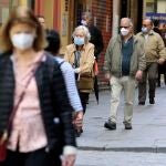 Desde que arrancó la fase 1 de la desescalada, las calles están visiblemente más transitadas