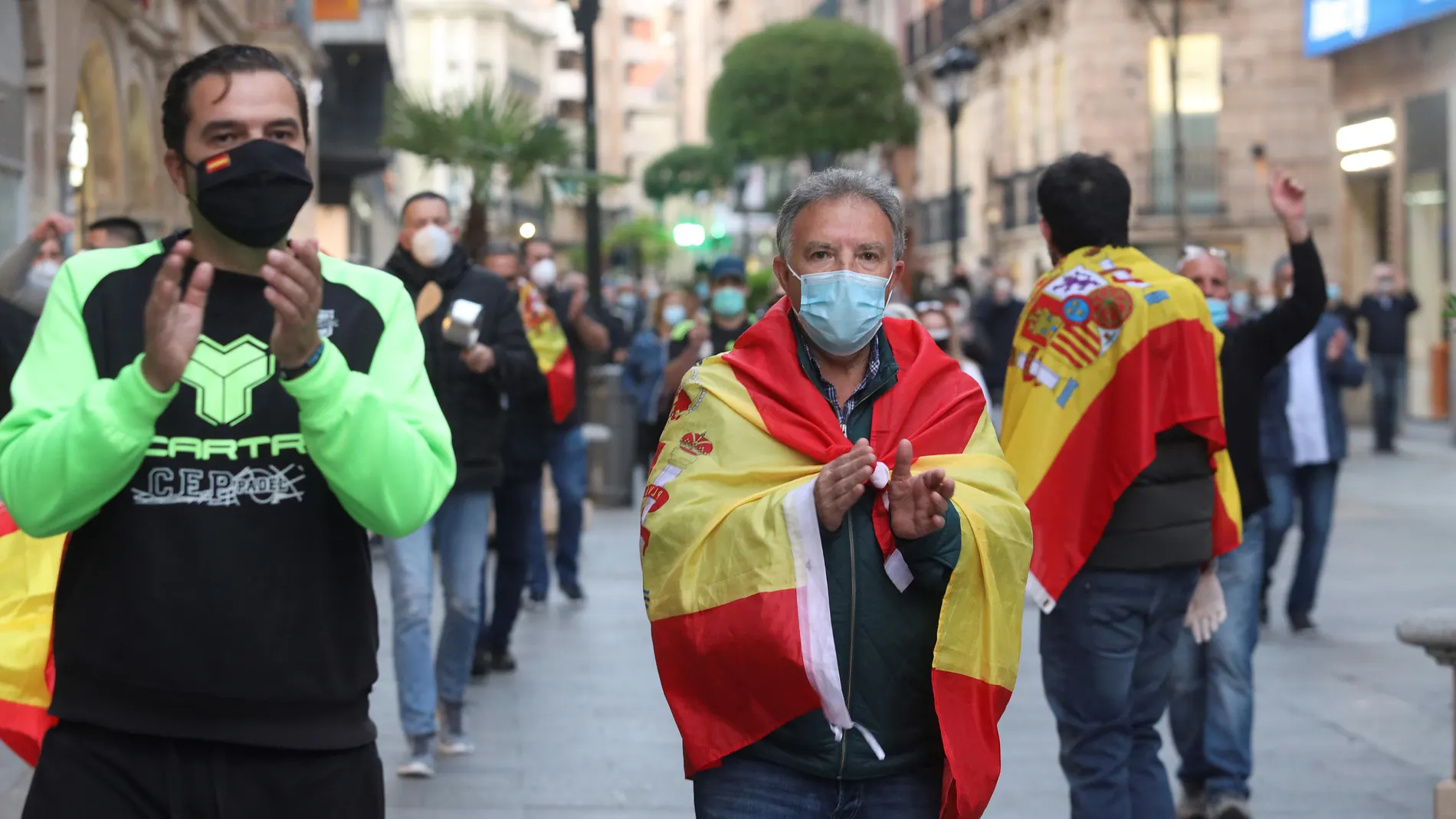 Cerca de 300 personas se manifiestan en Salamanca contra el Gobierno