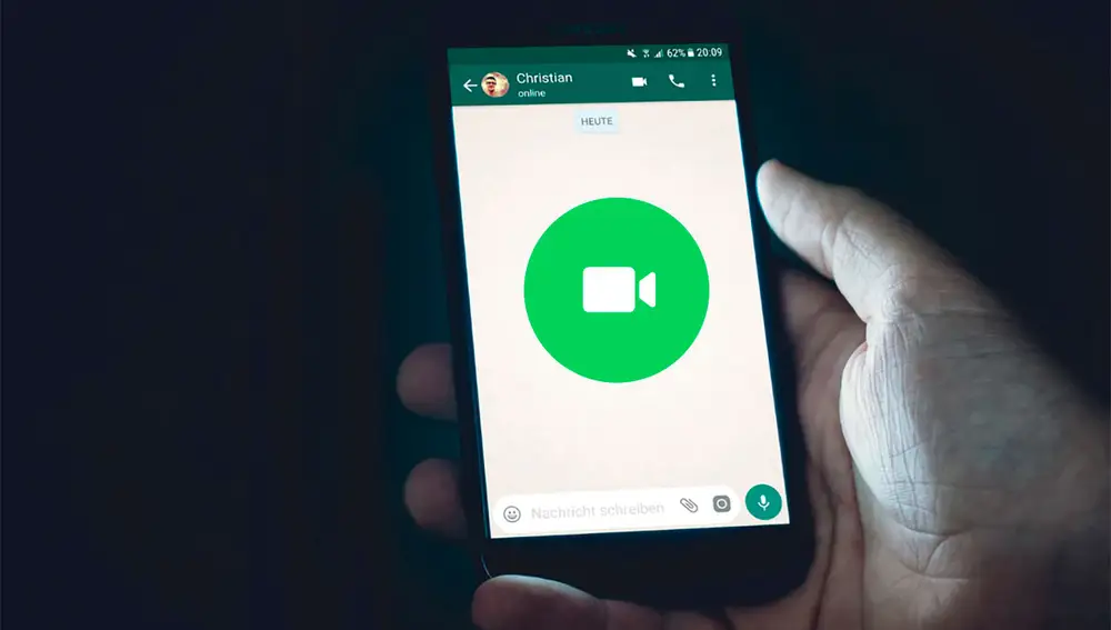 Videollamada en WhatsApp